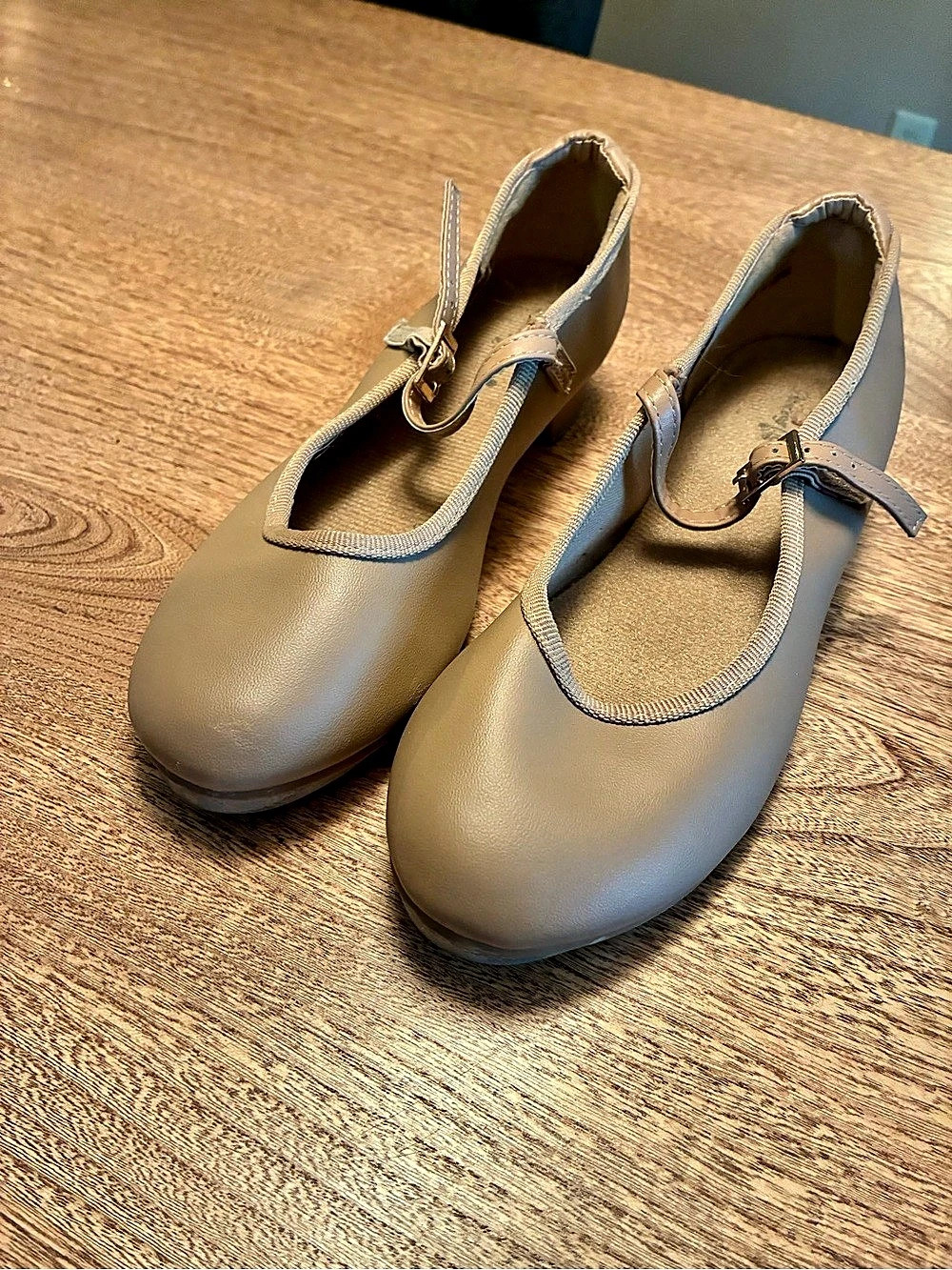 Dancing Fair Ultimate Strappy Tap Shoe Heels in Tan size 6.5